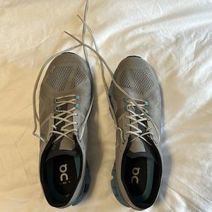 Mens On Running CouldX sneakers
